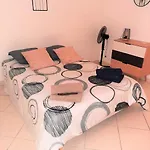 Equipe 6 A 8 Couchages Au Coeur De * Béziers