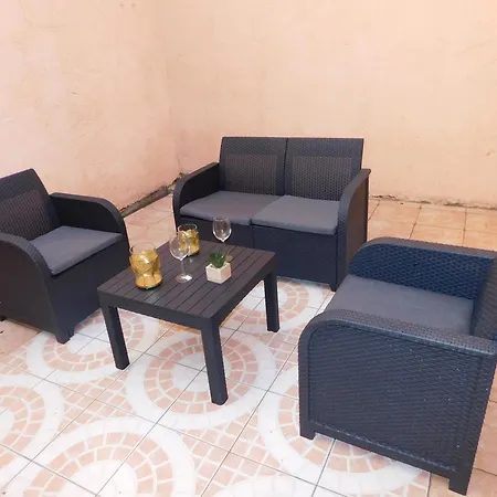 équipé 6 à 8 Couchages Au Cœur De * Béziers