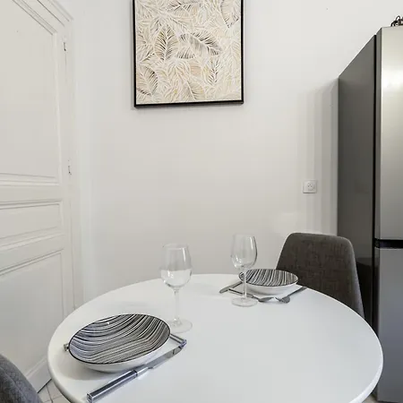 équipé 6 à 8 Couchages Au Cœur De * Béziers
