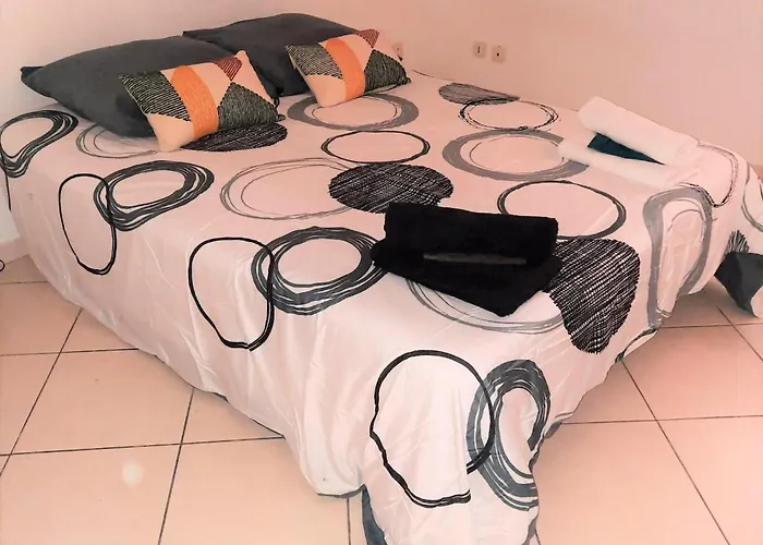 équipé 4 à 6 Couchages Au Cœur De Béziers