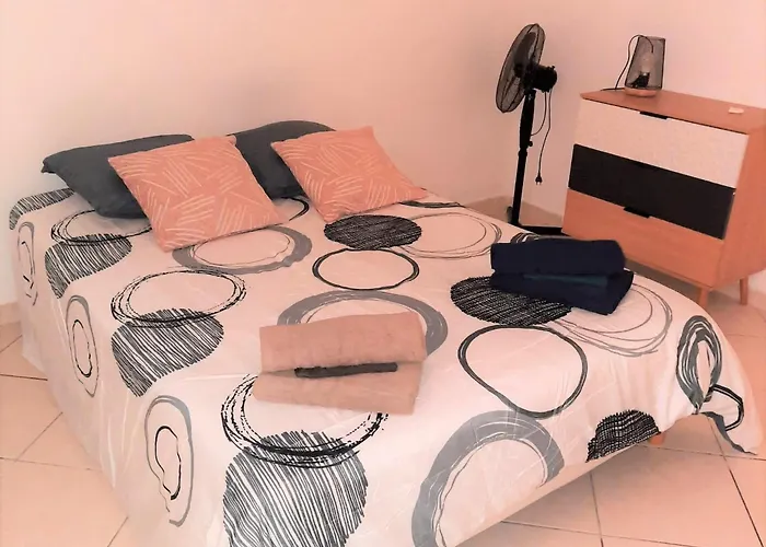 équipé 4 à 6 Couchages Au Cœur De * Béziers